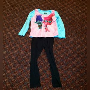 Girls size 3t DreamWorks Trolls two piece outfit